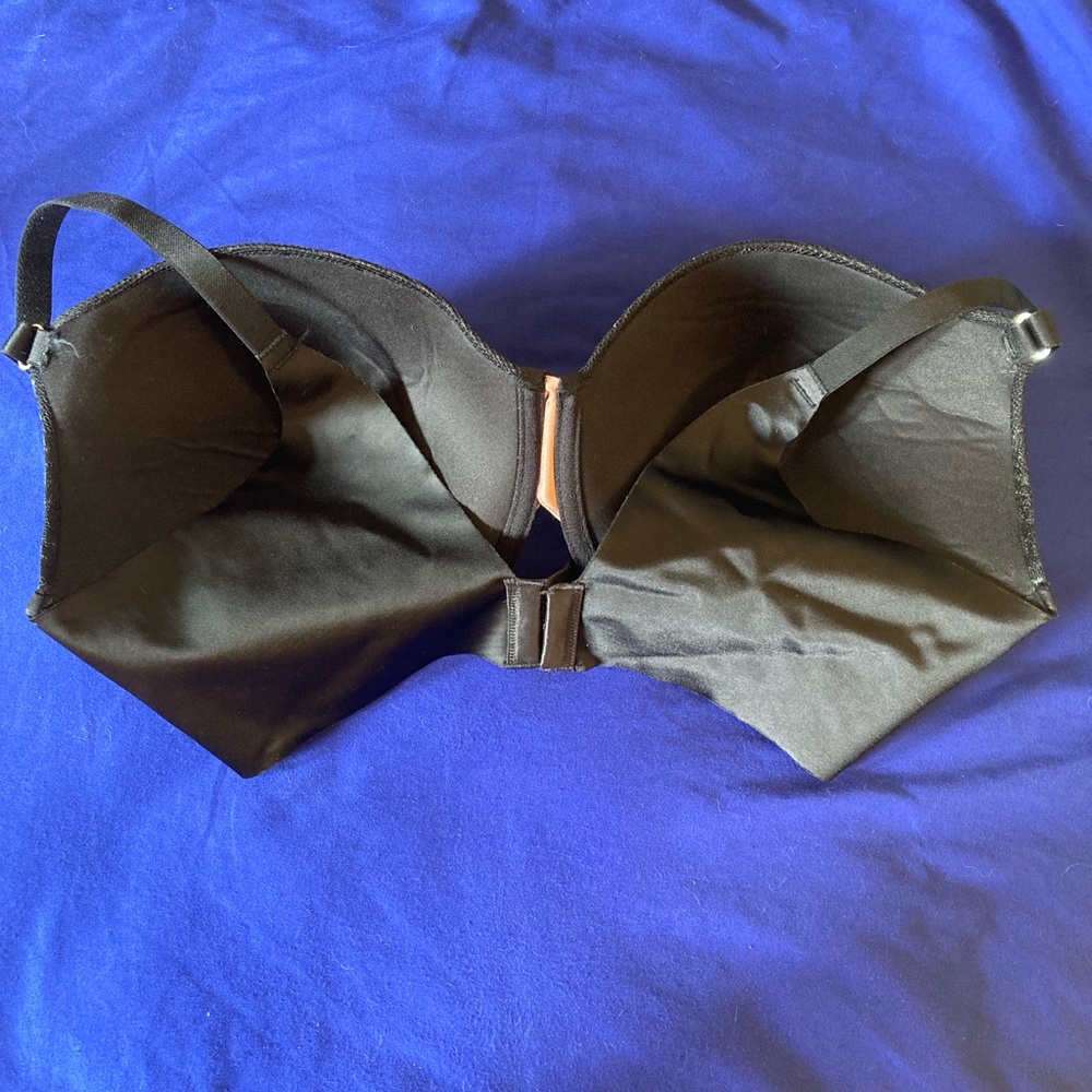 Black Wireless Bra